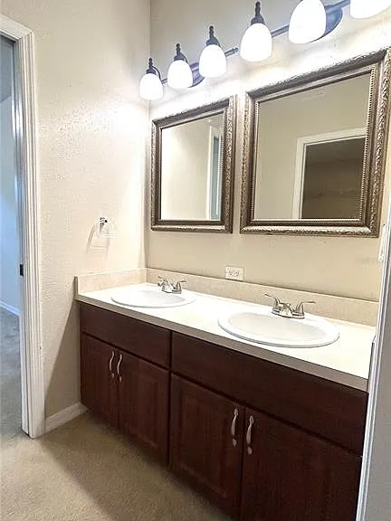 10000 SW 52nd Ave #7 — Photo 21