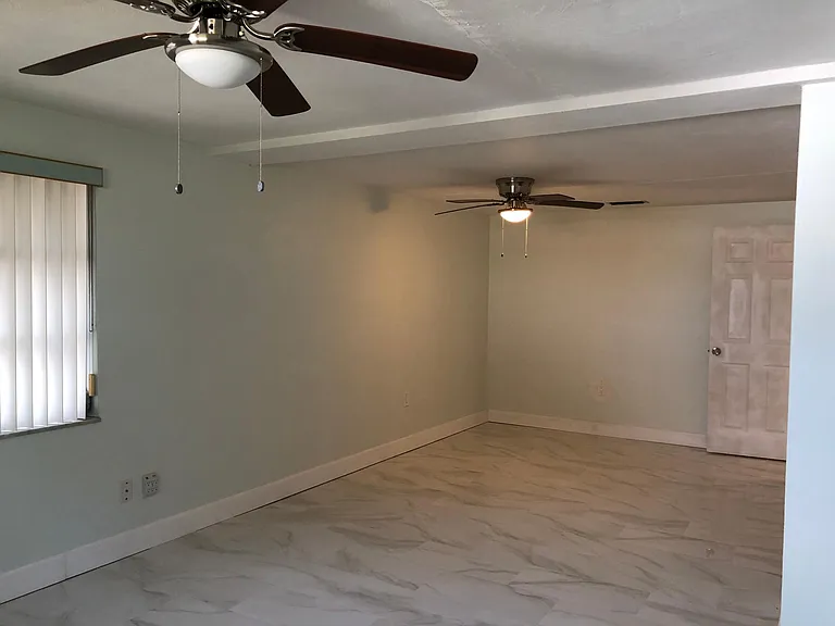 5121 Dove Dr — Photo 2