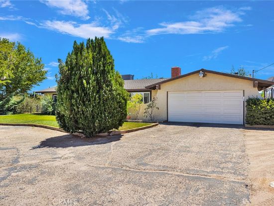 14941 Walnut St, Hesperia, CA 92345