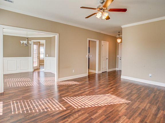 3rd image of 139 Lexi Ln