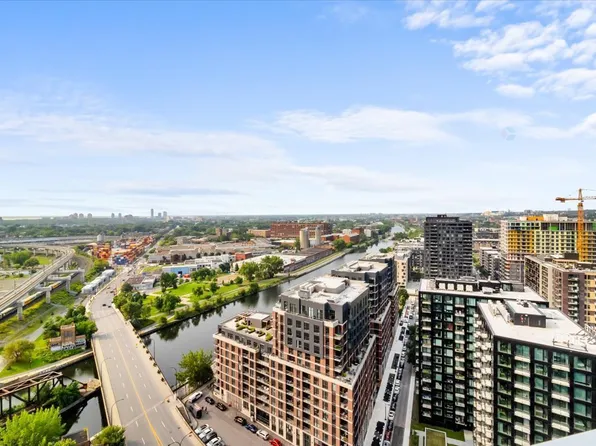 100 Rue Murray #1905, Montreal, QC H3C 1A2