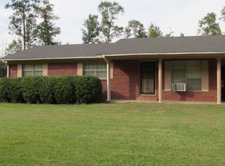 363 Pierce Rd, Columbus, MS 39702