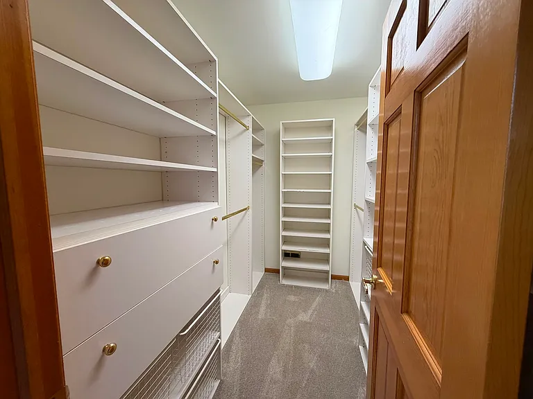 300 Saint Johns Pl — Photo 15