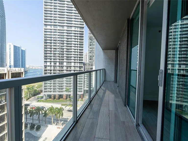 500 Brickell Ave #1407 — Photo 21