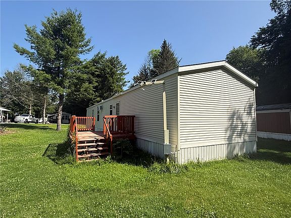 5th image of 278 Mountain Vista Dr