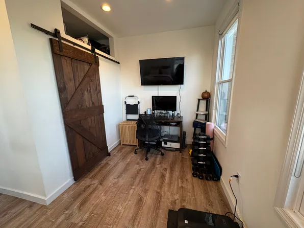 311 7th Street image 13 of 17