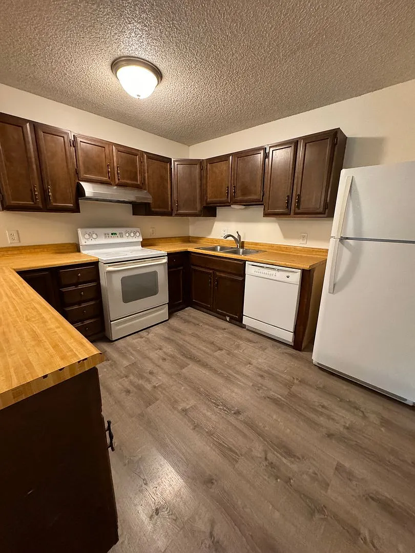 North Roswell Duplex — Photo 3