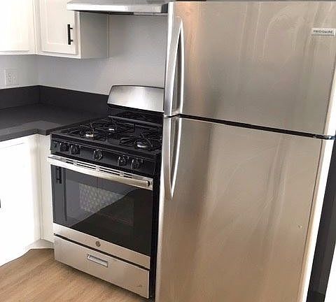 5th image of 3748 Keystone Ave APT 305