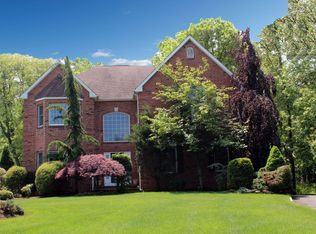 4 Winding Ridge Way, Warren, NJ 07059