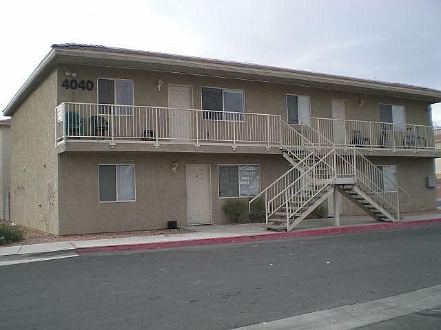 1st image of 4040 E Carey Ave