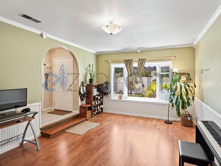 7525 Hazelnut Dr — Photo 9