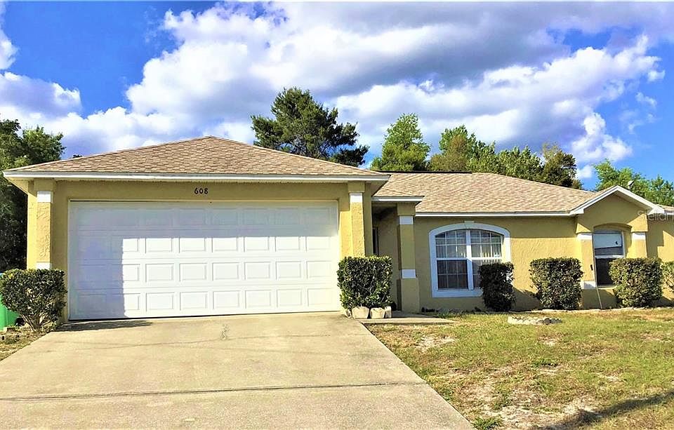 1st image of 608 Armadillo Dr