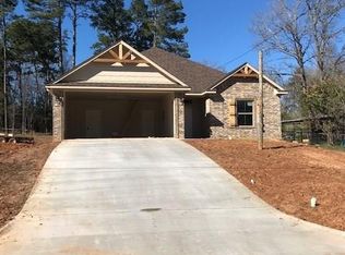 551 E Ctr, White Oak, TX 75693