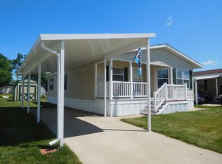 211 Lakeview Dr, Michigan City, IN 46360