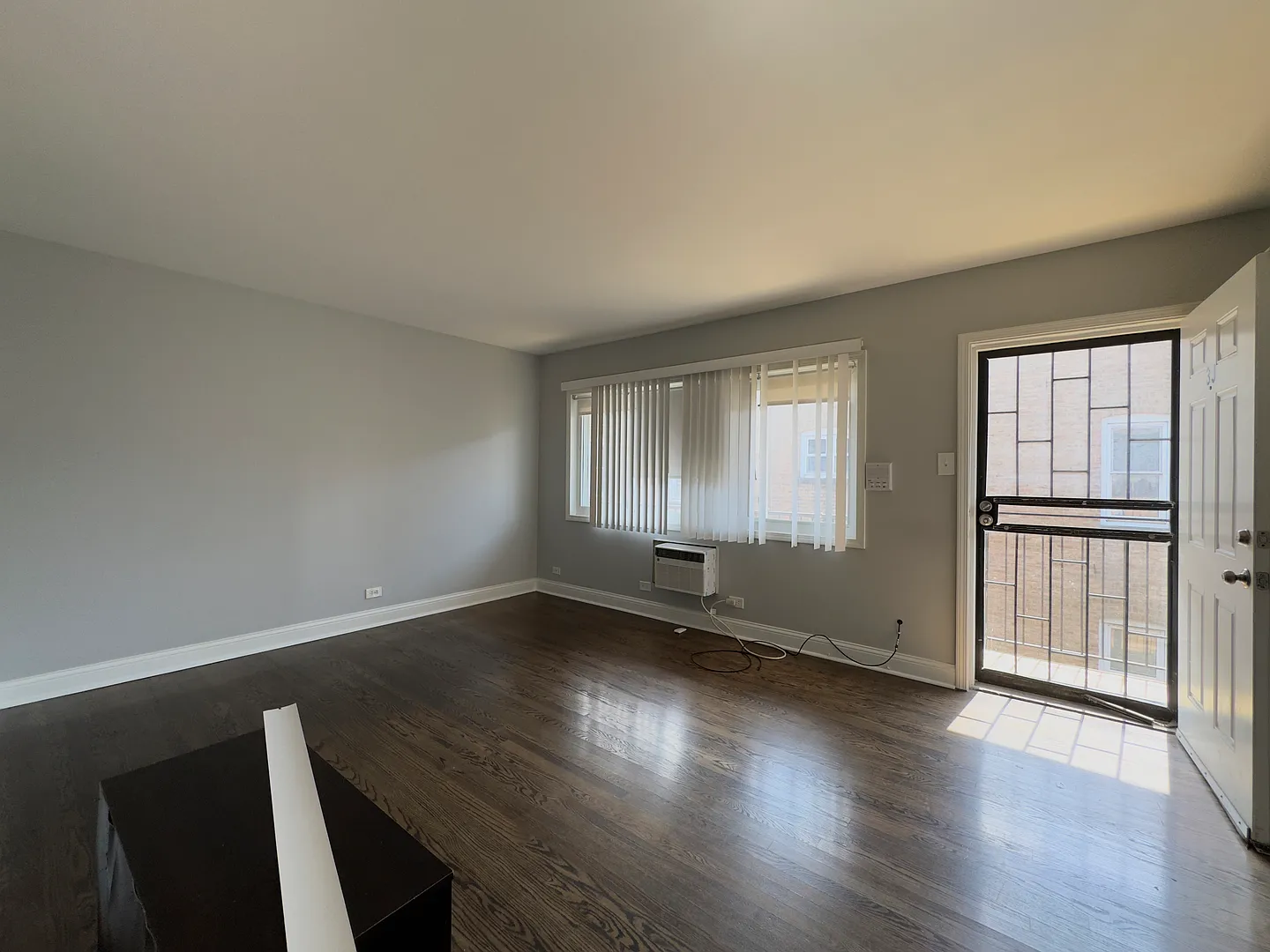 1 bed, 725 sqft, $1,150 — Photo 2
