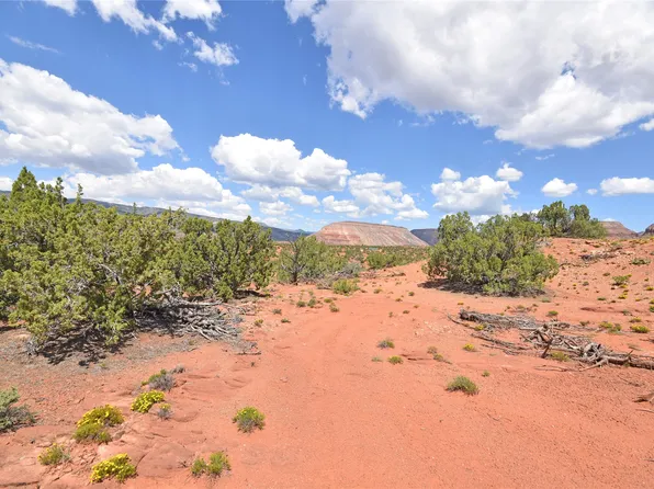 11 Camino Amarillo, Jemez Springs, NM 87025