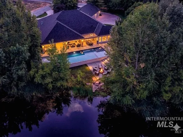103 S Alder Ln, Eagle, ID 83616