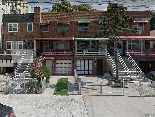 1st image of 2562 Radcliff Ave