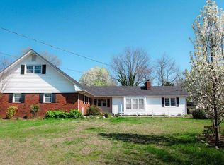 2246 Conestoga Dr, Bowling Green, KY 42104
