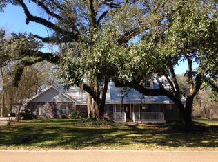 39027 Everett Ln, Ponchatoula, LA 70454
