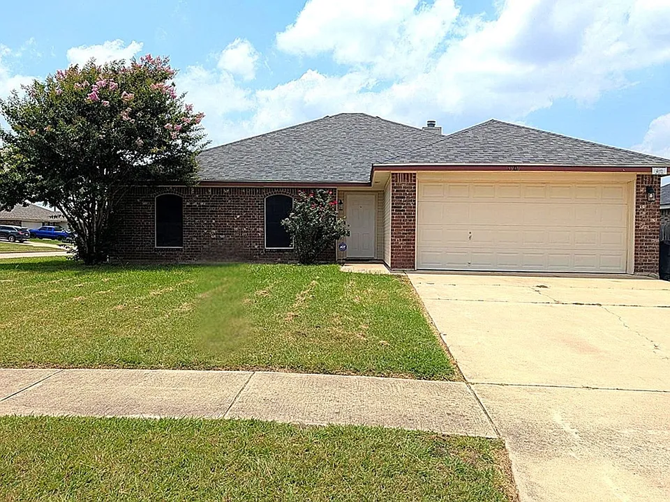 3909 Bolivar Dr
