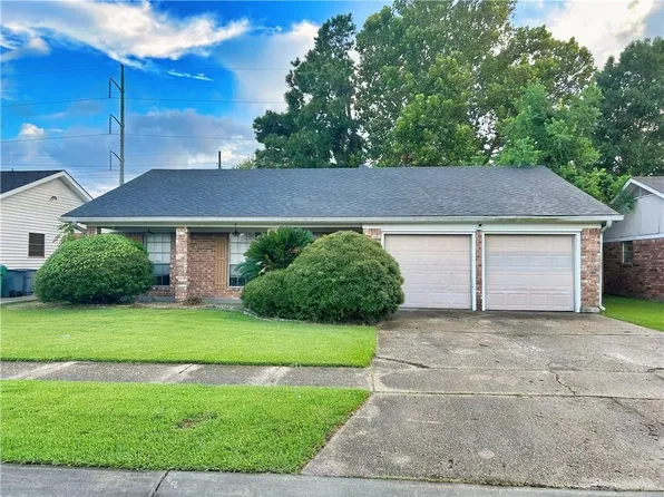 2136 S Glencove Ln, Terrytown, LA 70056