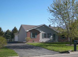5124 Cheney Dr, South Beloit, IL 61080