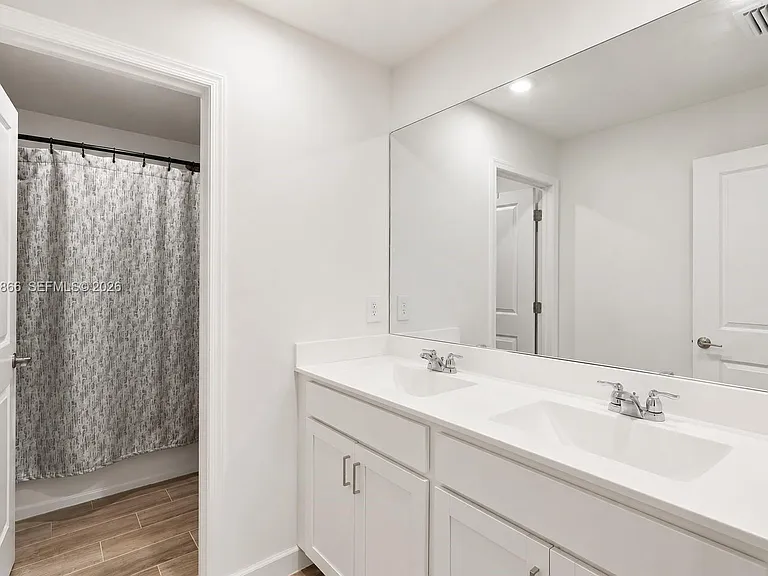 12303 SW Roma Cir — Photo 28
