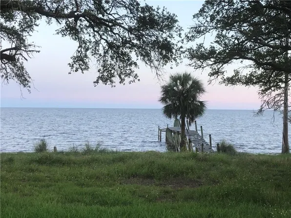 3077 Highway 98 E, Carrabelle, FL 32322