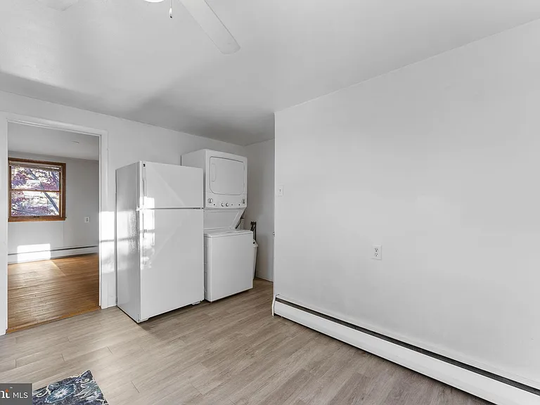 225 Pershing Ave #A — Photo 12
