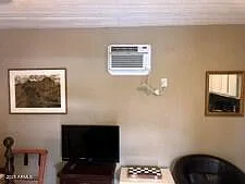 328 N 11th Pl #D — Photo 12