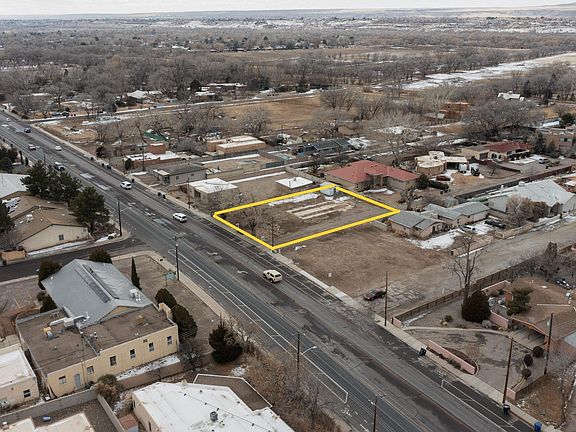 3rd image of 3543 Rio Grande Blvd NW