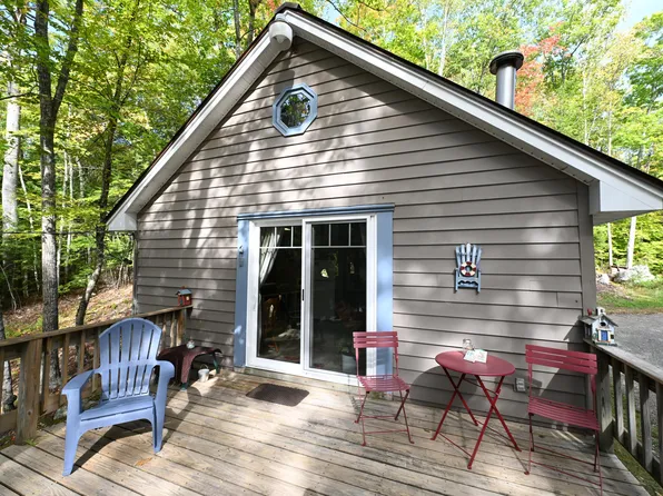 76 Cottage Shore Drive, Holden, ME 04429