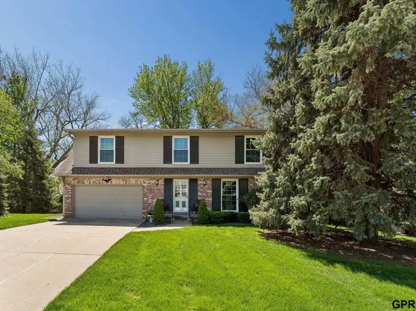 12611 Schroeder Cir, Omaha, NE 68137
