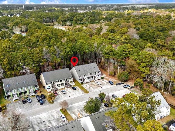 5th image of 421 Cambridge Circle #F5