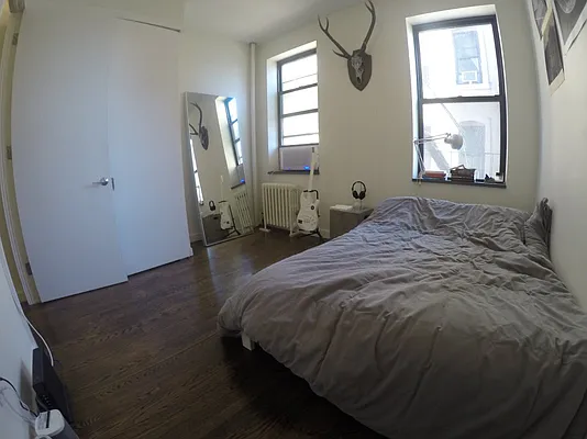 Rented by Bohemia Realty Group | media 38