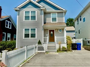 52 Bedlow Ave, Newport, RI 02840