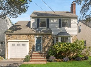 41 Newell Dr, Bloomfield, NJ