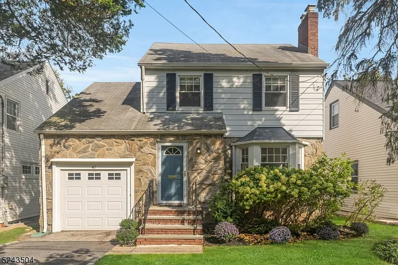 41 Newell Dr photo 1