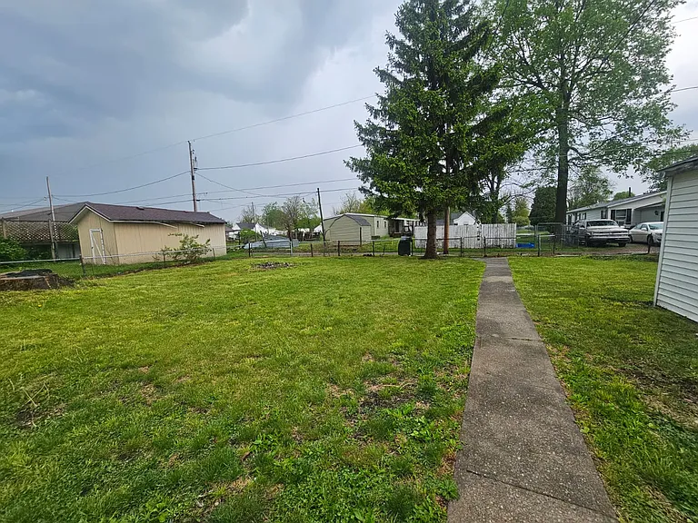1310 E 5th St — Photo 20