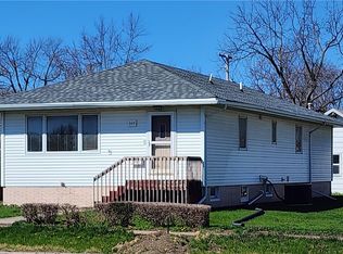 203 N Main St, Melcher, IA 50163