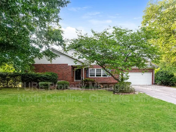 18805 Bluff Point Rd APT B, Cornelius, NC 28031