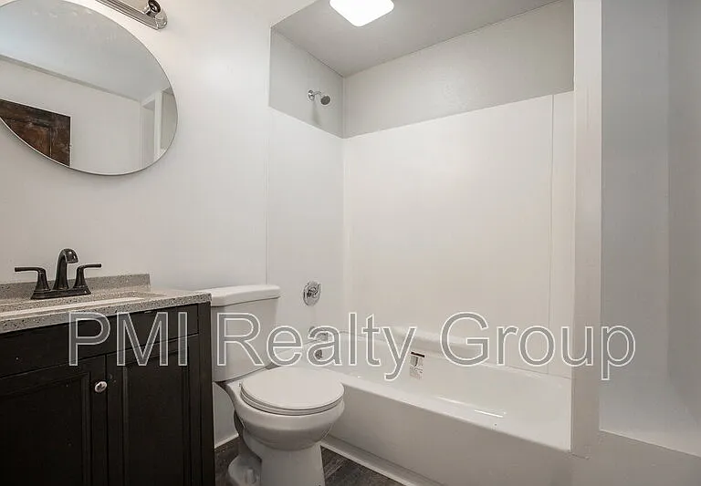 888 Evangeline Rd — Photo 16