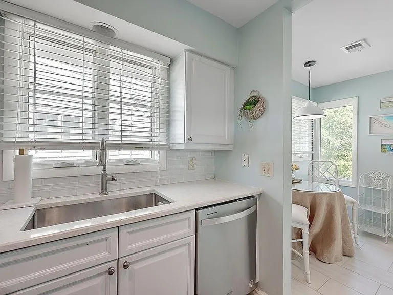 1115 Duneside Rd — Photo 25