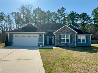 3339 Hardee Farms Dr, New Bern, NC 28562