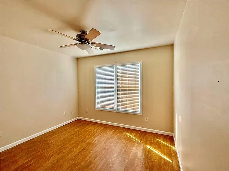 5530 Huntington Mist Dr — Photo 13