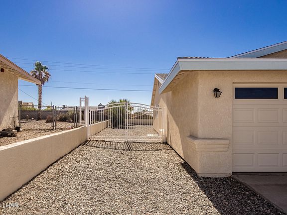 3rd image of 2360 Malahini Dr