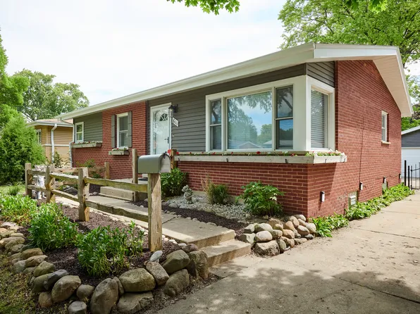 611 N Elmhurst Ave, Mount Prospect, IL 60056