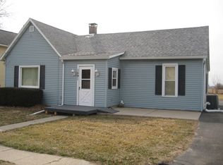 1691 Hoover Rd, Deer Grove, IL 61243