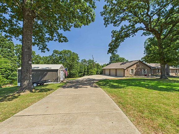 2nd image of 334 Forest Hills Dr